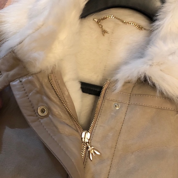 Partizia Pepe beige nude shearling coat size 40 - Picture 3 of 7